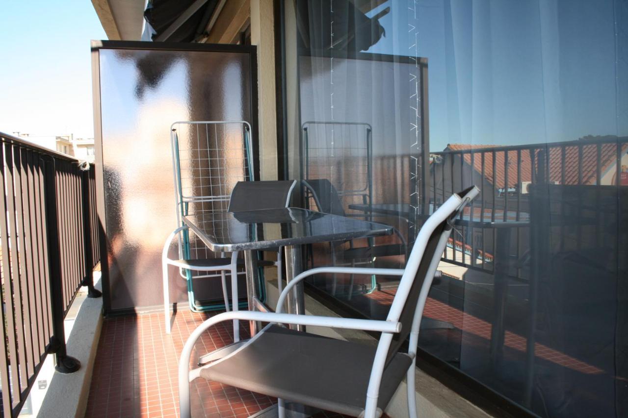 Charmant Studio 20 M De La Plage Canet-en-Roussillon Buitenkant foto