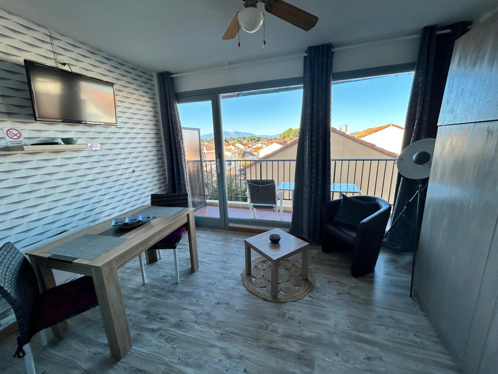 Charmant Studio 20 M De La Plage Canet-en-Roussillon Buitenkant foto