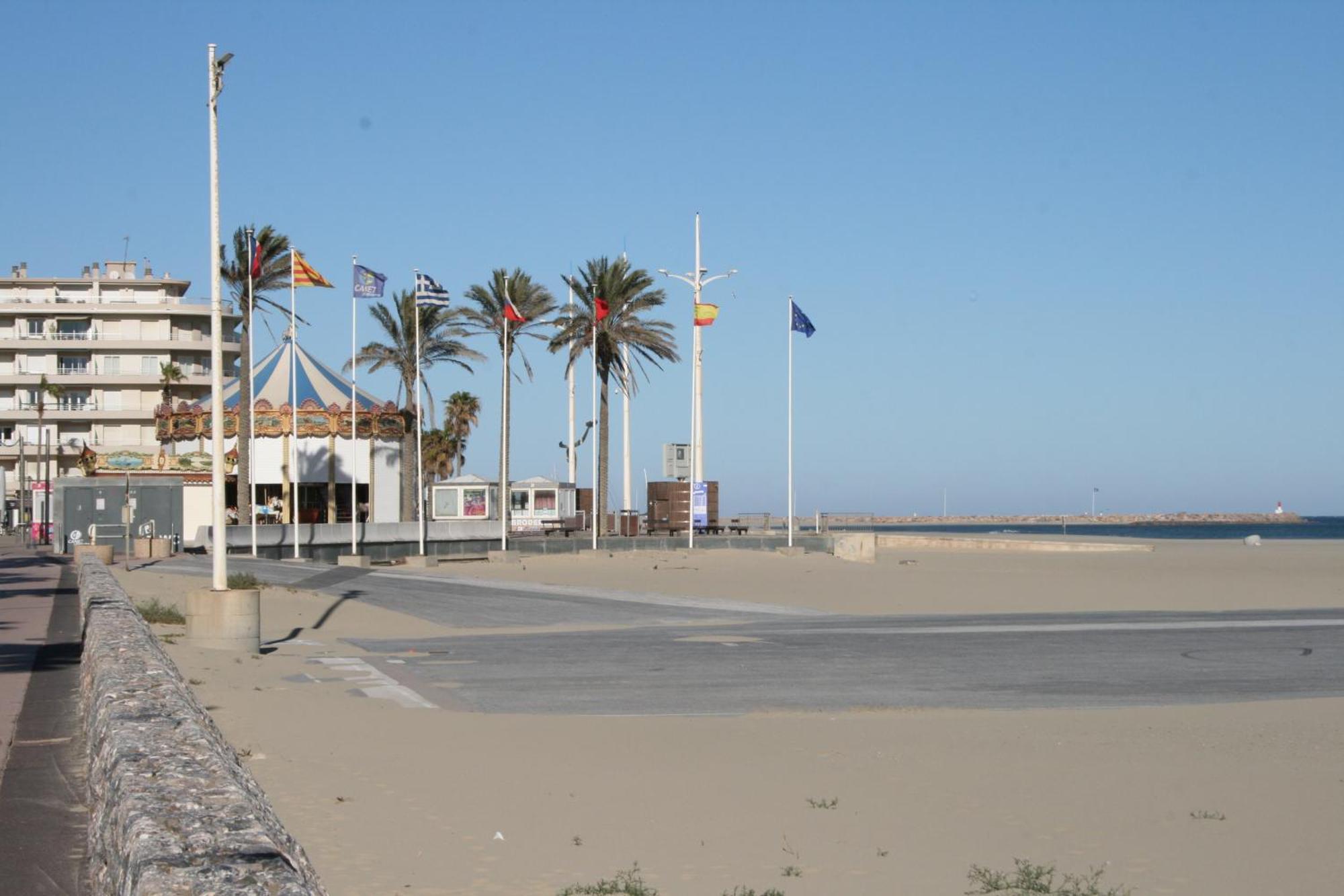 Charmant Studio 20 M De La Plage Canet-en-Roussillon Buitenkant foto