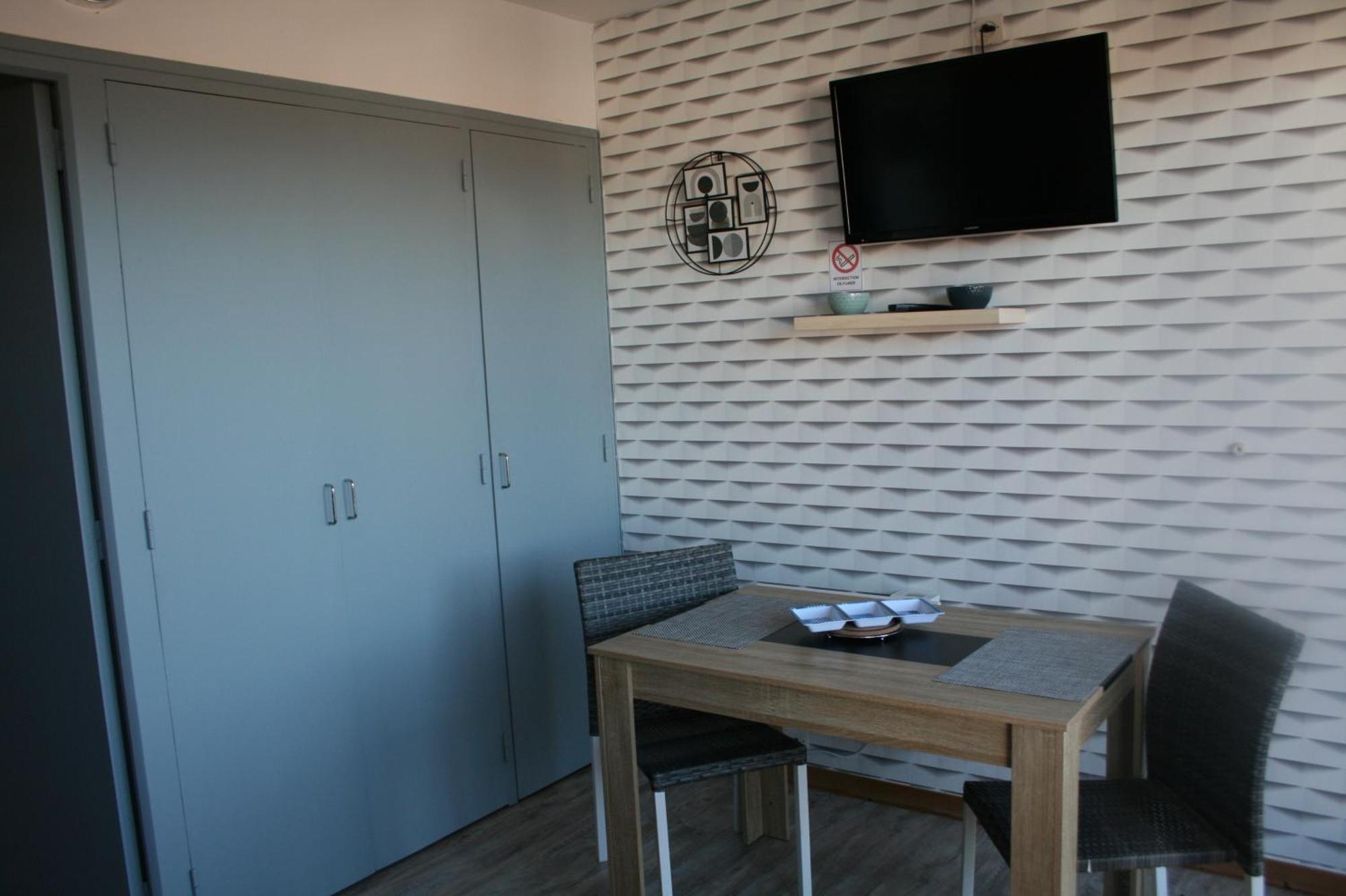 Charmant Studio 20 M De La Plage Canet-en-Roussillon Buitenkant foto